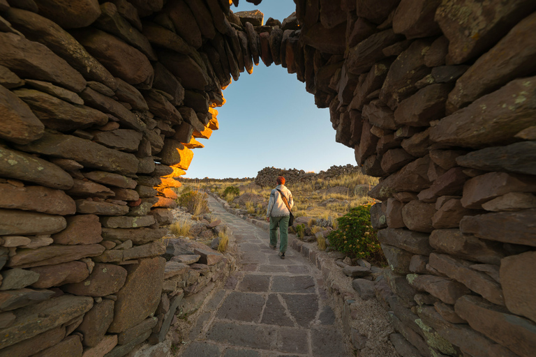 Ab Puno: Uros, Amantaní & Taquile Inseln 2-Tages-Tour