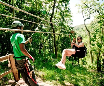 Roatán: Zipline, Monkey Sanctuary, & Beach Shore Excursion
