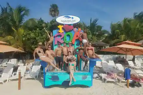 Roatan West Bay Shore Excursion Beach Break Day Pass