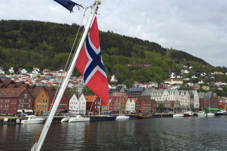 Bergen: City Sightseeing, crucero por el fiordo y funicular del monte Fløyen