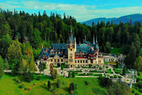 Bucharest: Bucegi Mountains Jeep Tour with Peles Castle