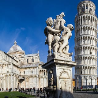 Pisa: Private Walking Tour with Leaning Tower Ticket