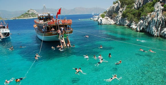 Marmaris: Boat Trip with Lunch and Drinks from Cruise Port