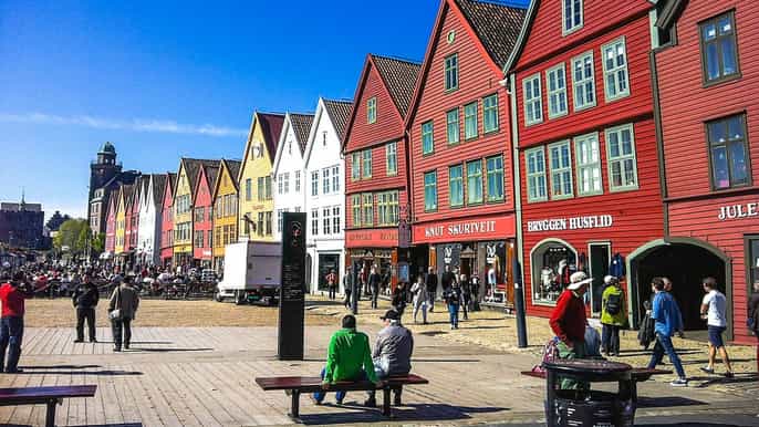 bergen city sightseeing fjord cruise mt fløyen funicular
