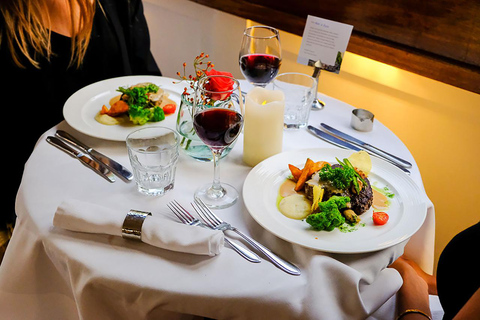 Amsterdam: Cena de lujo de 3 platos en un barco salón de lujo