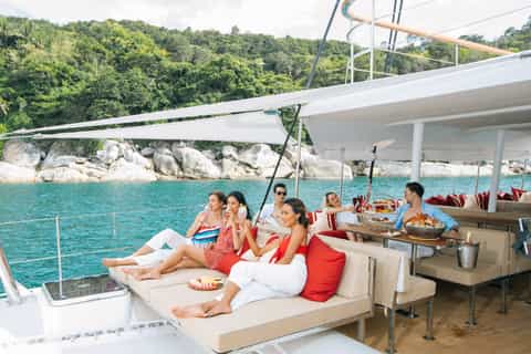 Phuket: gita di un giorno alle isole del sud in yacht
