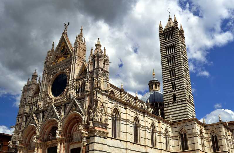 Siena: Zwiedzanie miasta z przewodnikiem i wejście do katedry z pominięciem kolejki