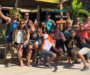 Roatán: Private Customizable Island Exploration Tour