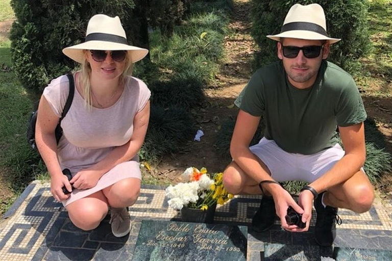 Medellín: Pablo Escobar Express Private Tour