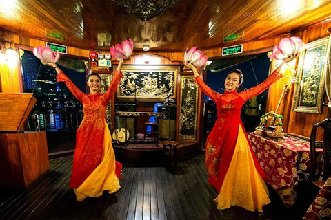 Ho Chi Minh: Saigon Night Tour mit Buffet Dinner CruiseCyclo Night Tour mit Hin- und Rücktransfer