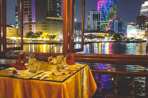 Ho Chi Minh: Tour privato della città e cena in battello con buffetTour notturno in cicloturismo con punto d&#039;incontro