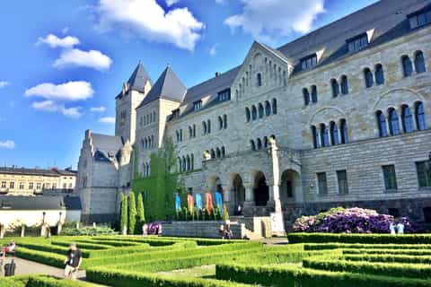 Poznan: Old Town, Srodka District, & Cathedral Private Tour