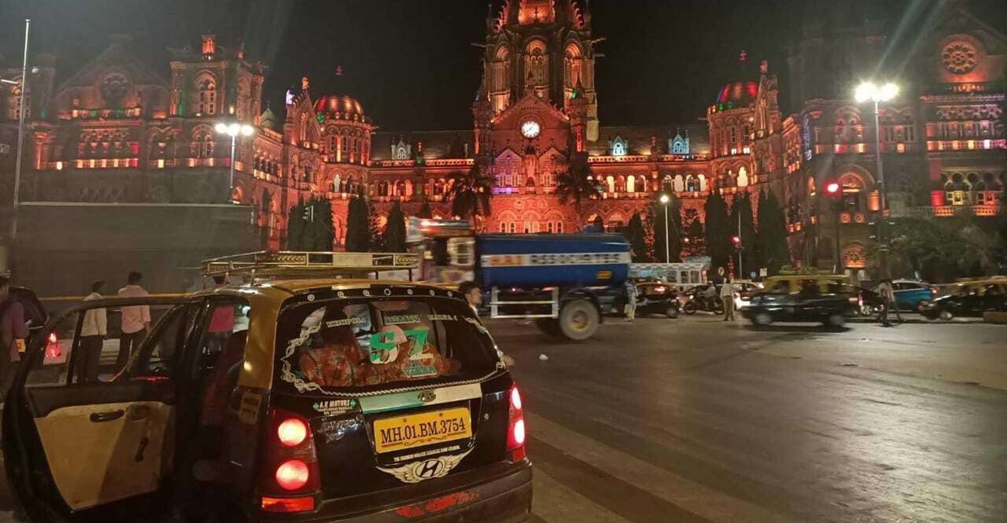 Mumbai, private Stadtrundfahrt mit Elephanta Caves - Hizvo