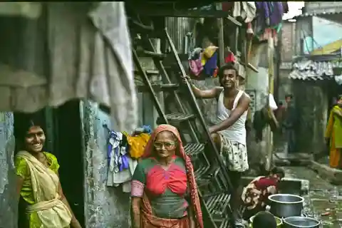 Mumbai: Dharavi Slum Slumdog Millionaire Tour with a Local