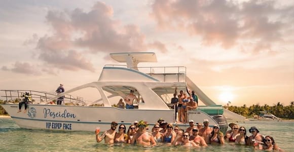 Punta Cana: Party Boat with Snorkeling, Open Bar And Hip Hop