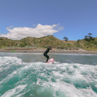 Raglan: 2-Hour Surf Lesson