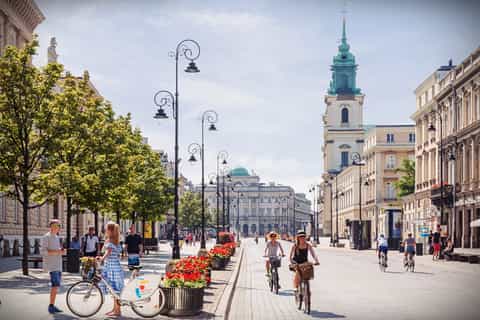 Paseo privado por la ciudad vieja y nueva de Varsovia