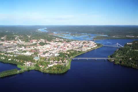 Rovaniemi: passeio guiado de canoa com visita ao museu