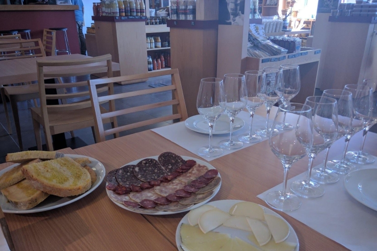 Gérone: visite des vignobles locaux avec petit-déjeuner et dégustation de vin