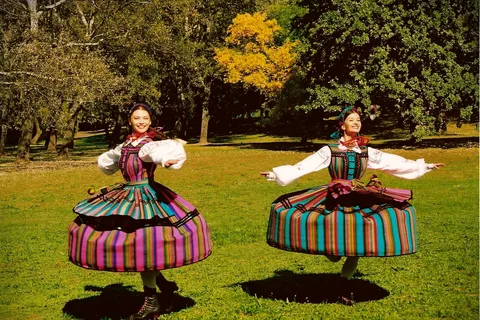 Desde Varsovia: Tour de día completo por los Jardines y Palacios de Mazovia