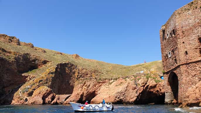 berlengas glassbottom boat tour to caves