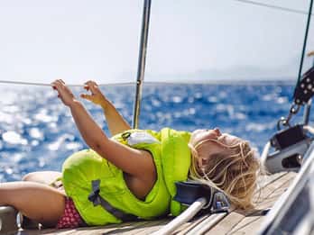 Ibiza: Familienbootfahrt mit Mittagessen Ibiza: Familienbootfahrt mit Mittagessen
