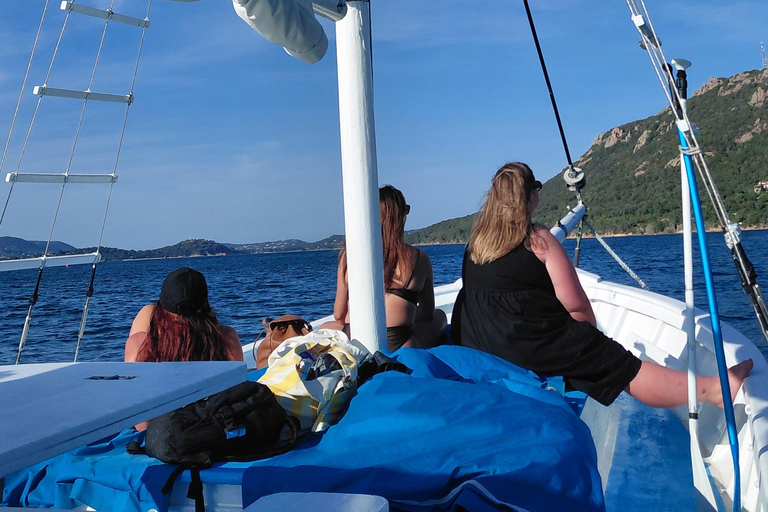 Porto-Vecchio: Boat Tour with Meal and Swim Stops