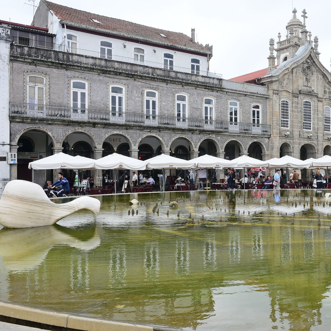 Colagem de mídia