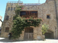 Costa Brava y pueblos medievales Tour de día completo - Housity