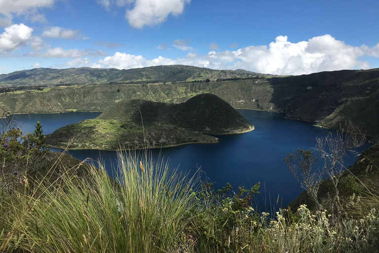 Sanctuary of Las Lajas and Otavalo in 2 days. Ecuador and Colombia together.