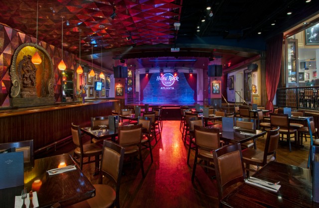 Visit Hard Rock Cafe Atlanta in Zamora