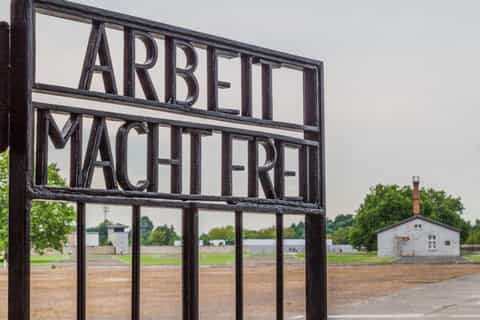 From Berlin: Small-Group Sachsenhausen Memorial Walking Tour