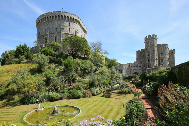 Christmas Day Trip to Windsor, Oxford & Avebury with Lunch London: Day Trip with Lunch to Windsor, Oxford, & Avebury