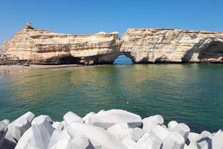 Muscat: Bandar Khairan Boat Trip with Snorkeling and Snacks