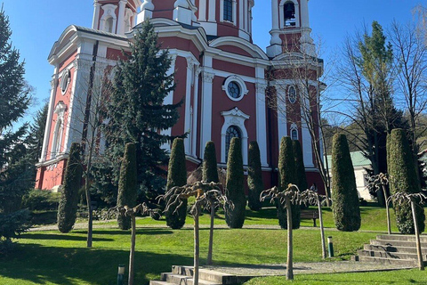 Mołdawia: winnica Cricova, Stary Orhei i klasztor CurchiMołdawia: klasztor Curchi, Orheiul Vechi i winiarnia