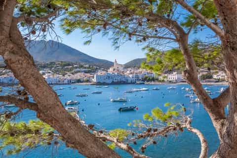 Cadaqués Instagram Tour: Hiking and Swimming