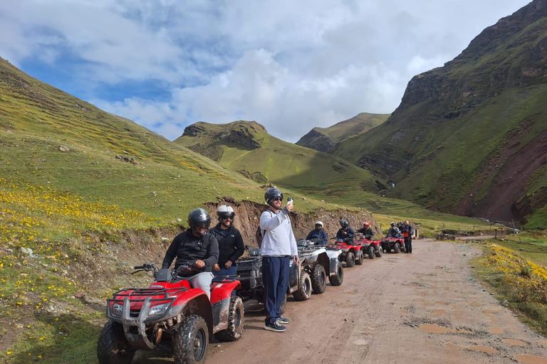 Da Cusco: Tour in ATV della Montagna Arcobaleno con pasti