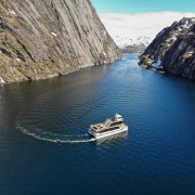 Lofoten-Inseln: Trollfjord-Bootstour im Elektroschiff
