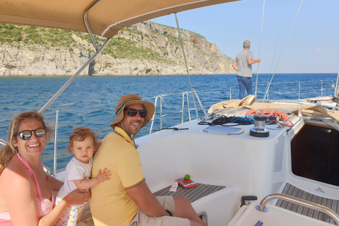 Lisbonne - 2 heures de navigation avec champagneLisbonne : croisière en voilier avec champagne