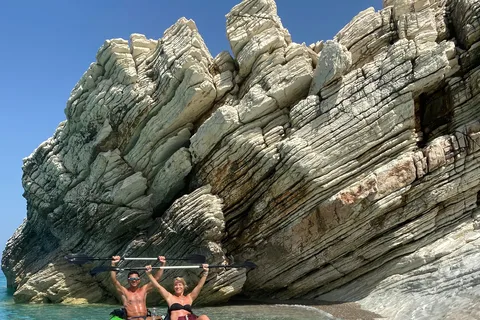 Von Saranda aus: Lukova Kajak & SUP Tour mit Transfer