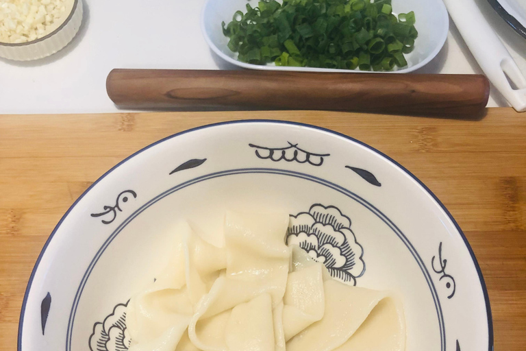 Cours de Dumplings en ligne pour CNY, idéal pour renforcer l&#039;esprit d&#039;équipeClasse privée