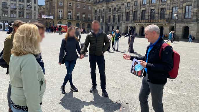 cultural coffeeshops and walking tour in dutch or german