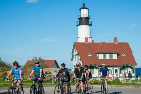Portland, Maine: Lighthouse Bike Tour with Lobster Roll