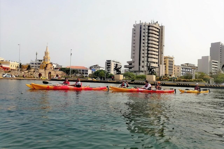 Cartagena: recorrido en kayak por la ciudad amuralladaCartagena: tour en kayak a la ciudad amurallada