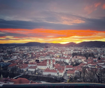 Graz: Passeio de funicular e experiência de piquenique no Schlossberg