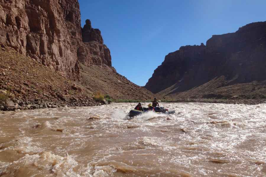 Von Moab aus: Cataract Canyon Wildwasser-Rafting-Erlebnis. Foto: GetYourGuide