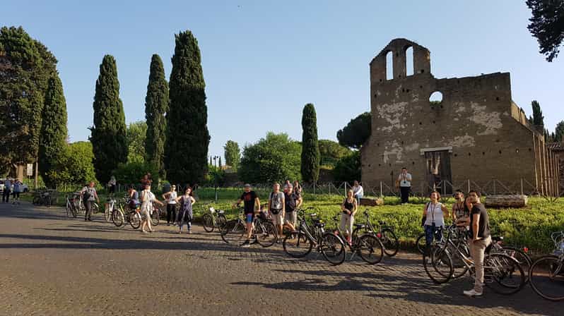 Appia Antica: noleggio bici con itinerari personalizzati | GetYourGuide