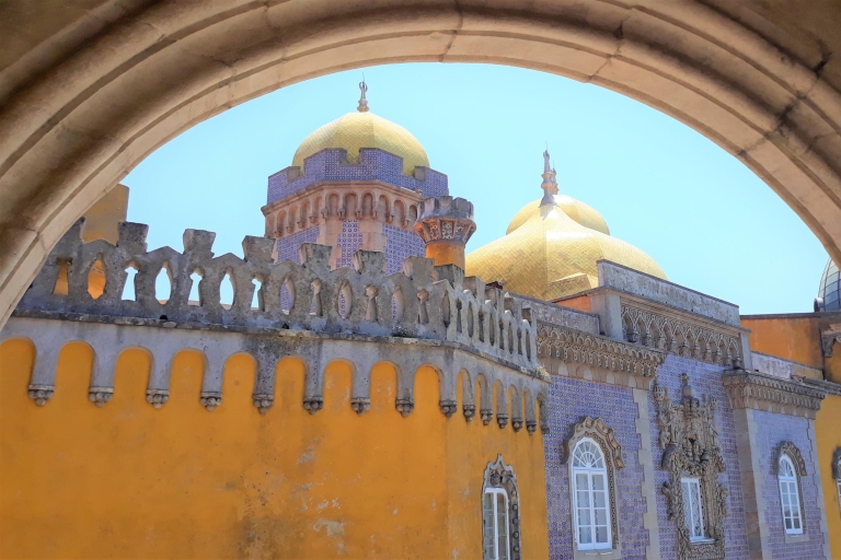 Vanuit Lissabon: rondleiding door Sintra, Regaleira en Pena PalacePrivétour van een hele dag