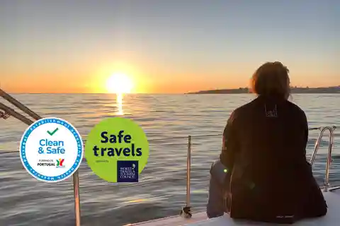 Cascais: crociera di 2 ore al tramonto
