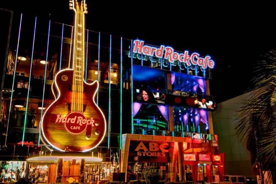 Mahlzeit im Hard Rock Las Vegas auf dem Las Vegas Strip. Foto: GetYourGuide